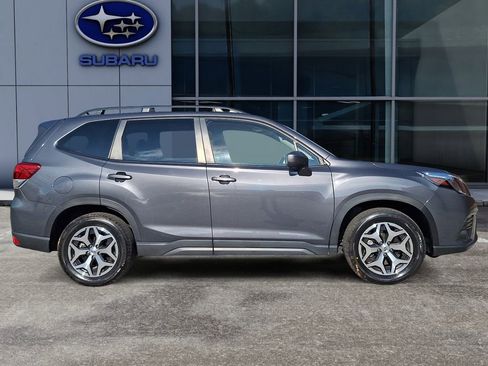 Certified 2023 Subaru Forester Premium image 8