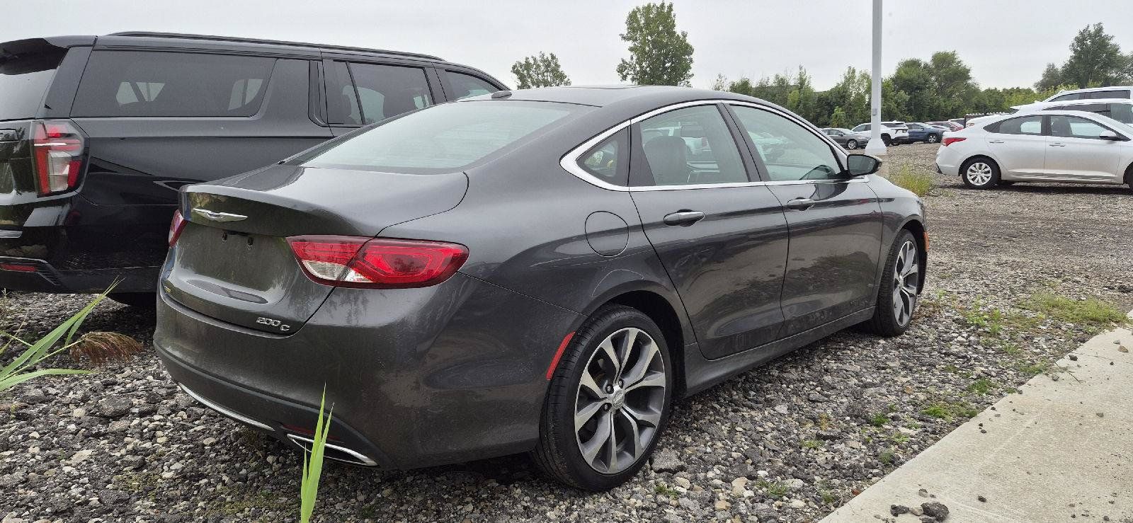 Used 2016 Chrysler 200 C w/ Sun & Sound Group FWD image 3