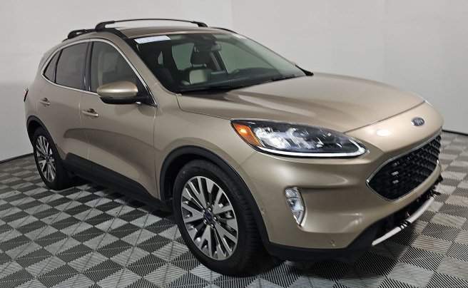 Used 2020 Ford Escape Titanium FWD image 4