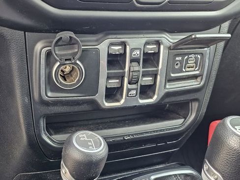 Used 2020 Jeep Wrangler Unlimited Sport S image 18