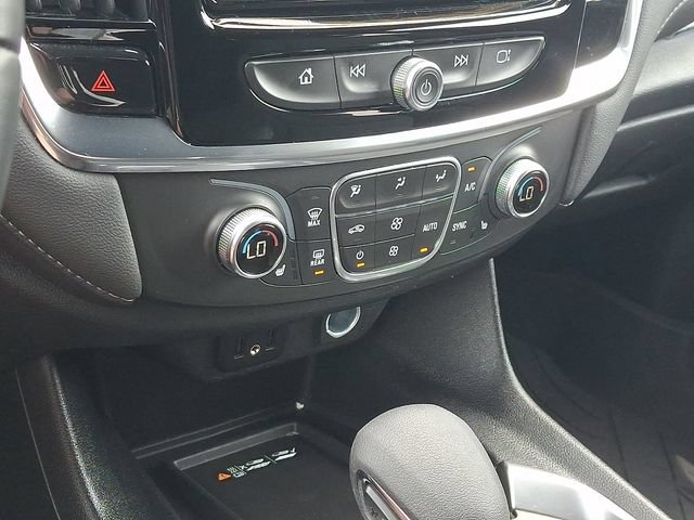 Used 2023 Chevrolet Traverse LT w/ LPO, 'HIT The Road' Package AWD/4WD image 16