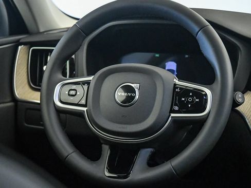 Certified 2026 Volvo XC60 B5 Plus w/ Climate Package PRO AWD/4WD image 13