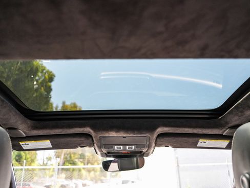 Used 2024 Jaguar XF R-Dynamic SE RWD image 15