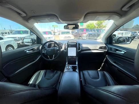 Used 2021 Ford Edge Titanium image 15