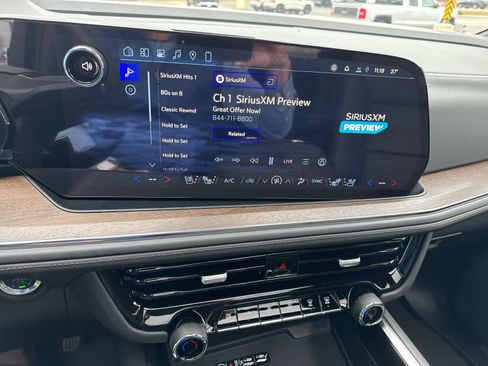 New 2026 Chevrolet Suburban High Country image 32