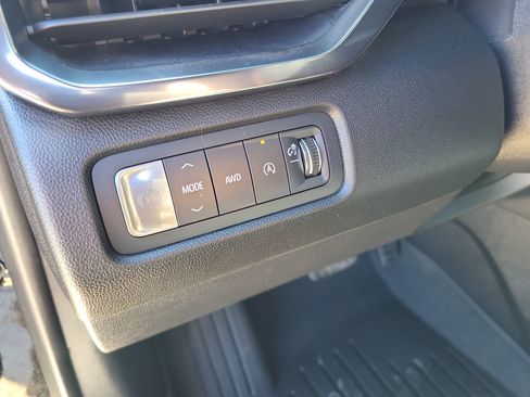 Certified 2025 GMC Acadia AT4 image 18