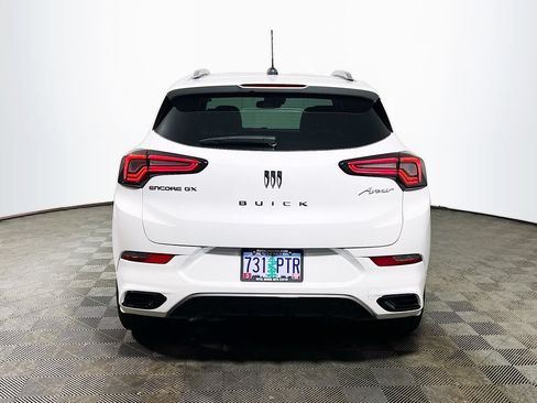 Used 2024 Buick Encore GX Avenir w/ Avenir Convenience Package FWD image 6