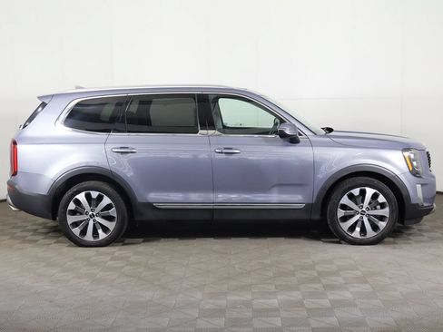 Used 2022 Kia Telluride EX w/ EX Premium Package AWD/4WD image 21