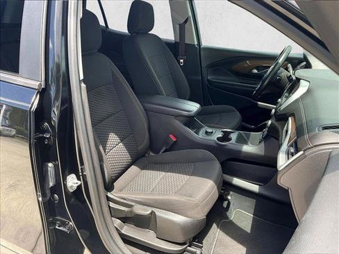 Used 2021 GMC Terrain SLE FWD image 9