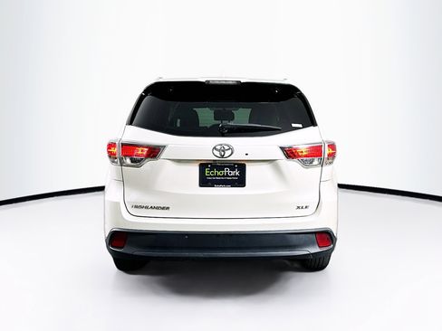 Used 2014 Toyota Highlander XLE image 7