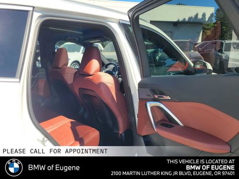 Used 2026 BMW X1 xDrive28i w/ Technology Package AWD/4WD image 14