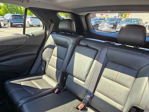 Used 2023 Chevrolet Equinox Premier AWD/4WD image 16