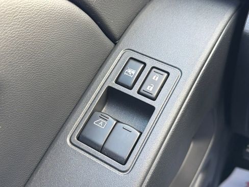 Used 2025 Nissan Frontier S image 19