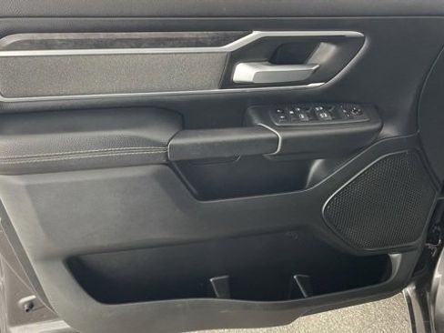 Used 2021 RAM 1500 Big Horn image 35
