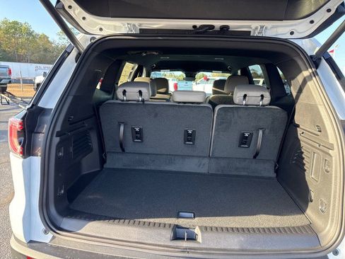 New 2026 GMC Acadia Elevation w/ Elevation Premium Package image 17
