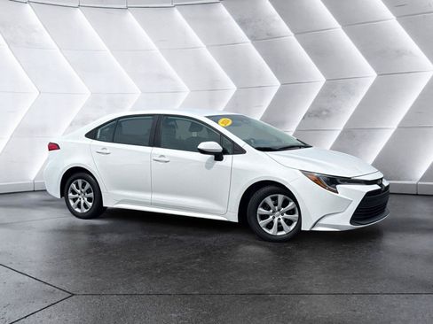 Used 2024 Toyota Corolla LE FWD image 1