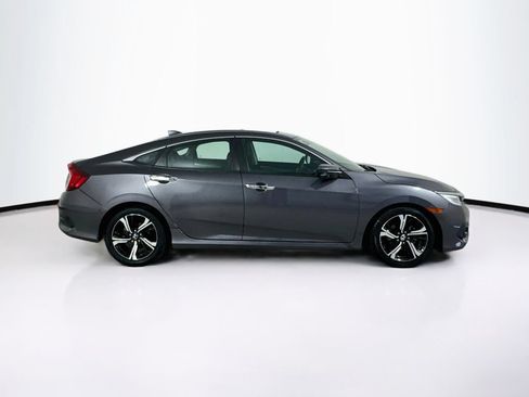 Used 2016 Honda Civic Touring image 9