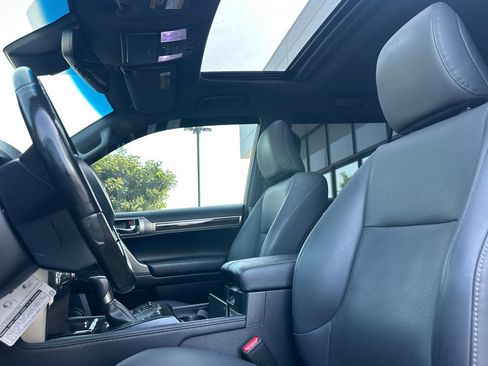Used 2020 Lexus GX 460 Premium w/ Premium Package AWD/4WD image 24