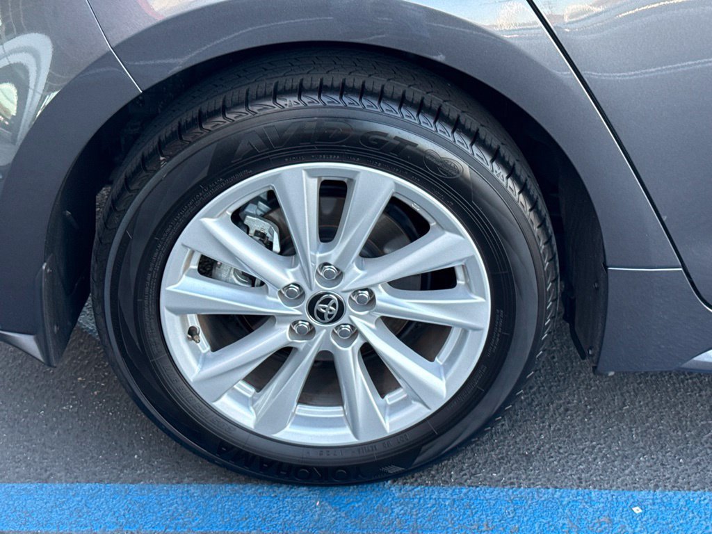Certified 2025 Toyota Corolla SE w/ SE Package FWD image 13