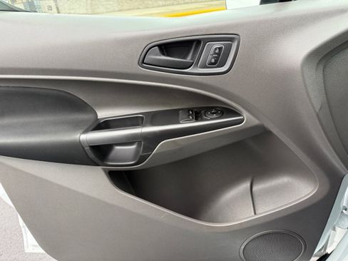 Used 2020 Ford Transit Connect XL image 33