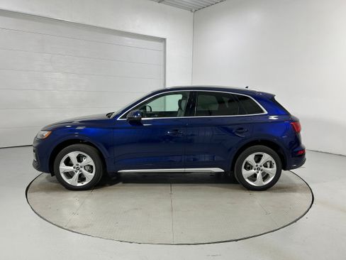 Used 2021 Audi Q5 Prestige AWD/4WD image 22