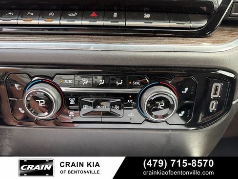 Used 2022 Chevrolet Silverado 1500 RST w/ Redline Edition AWD/4WD image 16