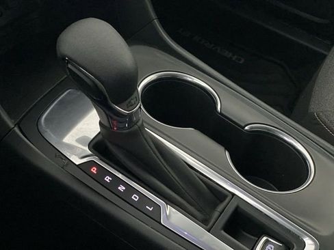 Used 2020 Chevrolet Equinox LT image 21