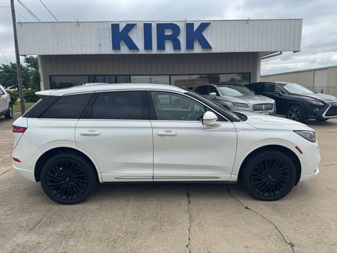 Used 2022 Lincoln Corsair Reserve w/ Equipment Group 201A AWD/4WD image 6