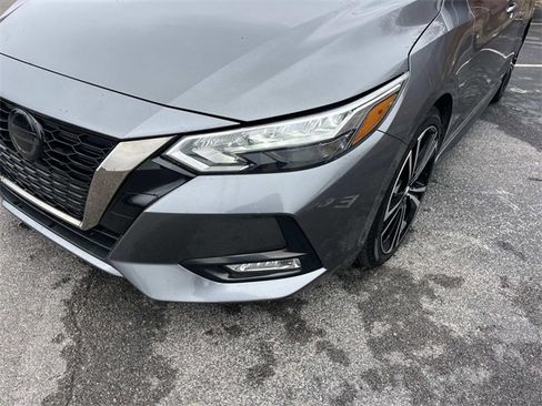 Used 2022 Nissan Sentra SR w/ Lighting Package image 9