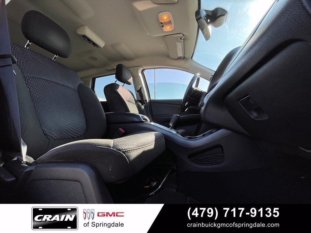 Used 2020 Dodge Journey SE w/ SE Popular Equipment Group FWD image 30