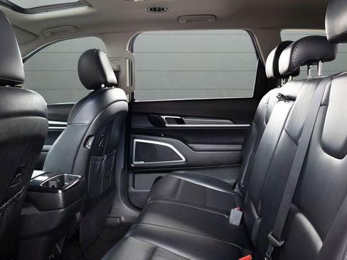 Used 2020 Kia Telluride S w/ S 8 Passenger Seating Package AWD/4WD image 54