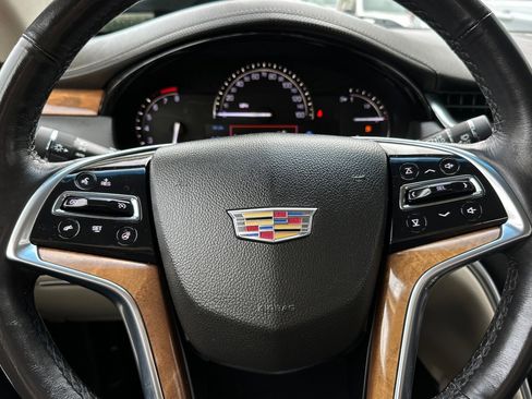 Used 2019 Cadillac XTS Luxury image 22