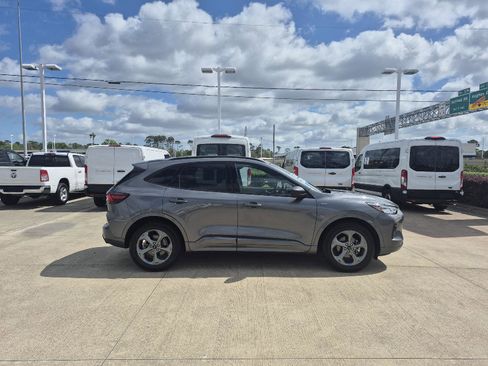 Certified 2024 Ford Escape ST-Line image 12