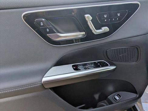 New 2026 Mercedes-Benz GLC 300 image 14