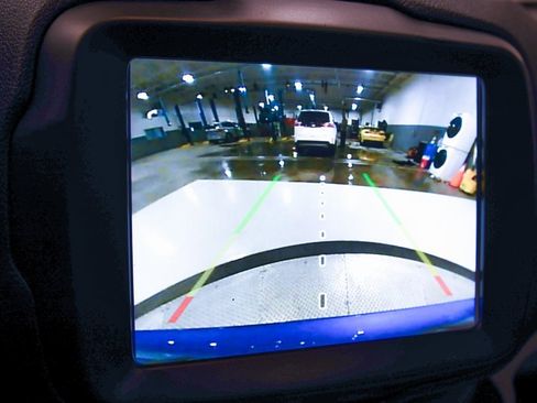 Used 2021 Jeep Renegade Limited w/ Sun & Sound Group image 21