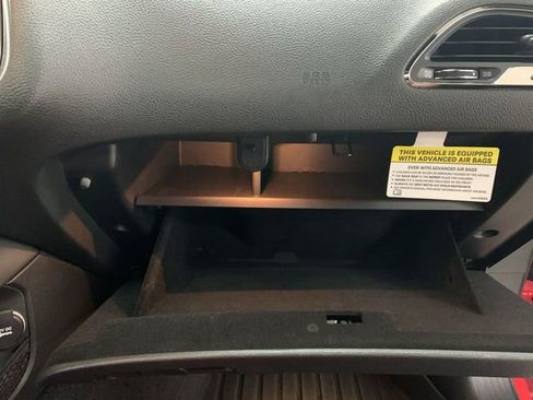 Used 2016 Dodge Challenger SRT Hellcat image 22