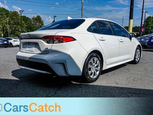 Used 2020 Toyota Corolla LE FWD image 11