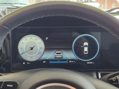 Used 2023 Hyundai Elantra SEL w/ Convenience Package image 16