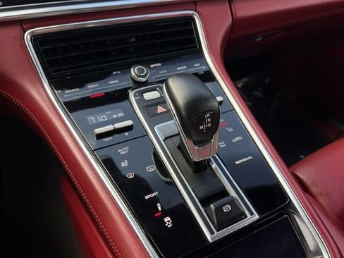 Used 2017 Porsche Panamera RWD image 22