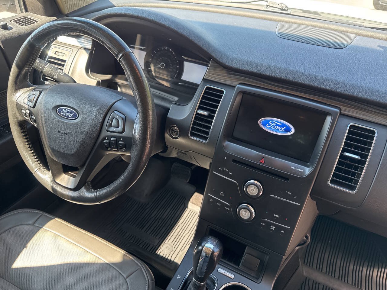 Used 2019 Ford Flex SEL w/ Equipment Group 202A AWD/4WD image 23