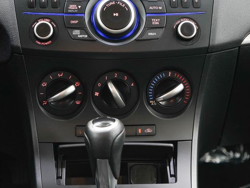 Used 2012 MAZDA MAZDA3 i Touring FWD image 17