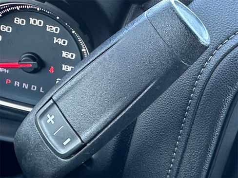 Used 2022 Chevrolet Silverado 1500 LT Trail Boss w/ Convenience Package II image 17