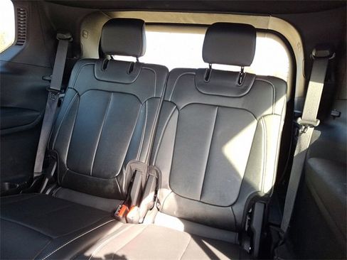 Used 2024 Jeep Grand Cherokee L Limited image 9