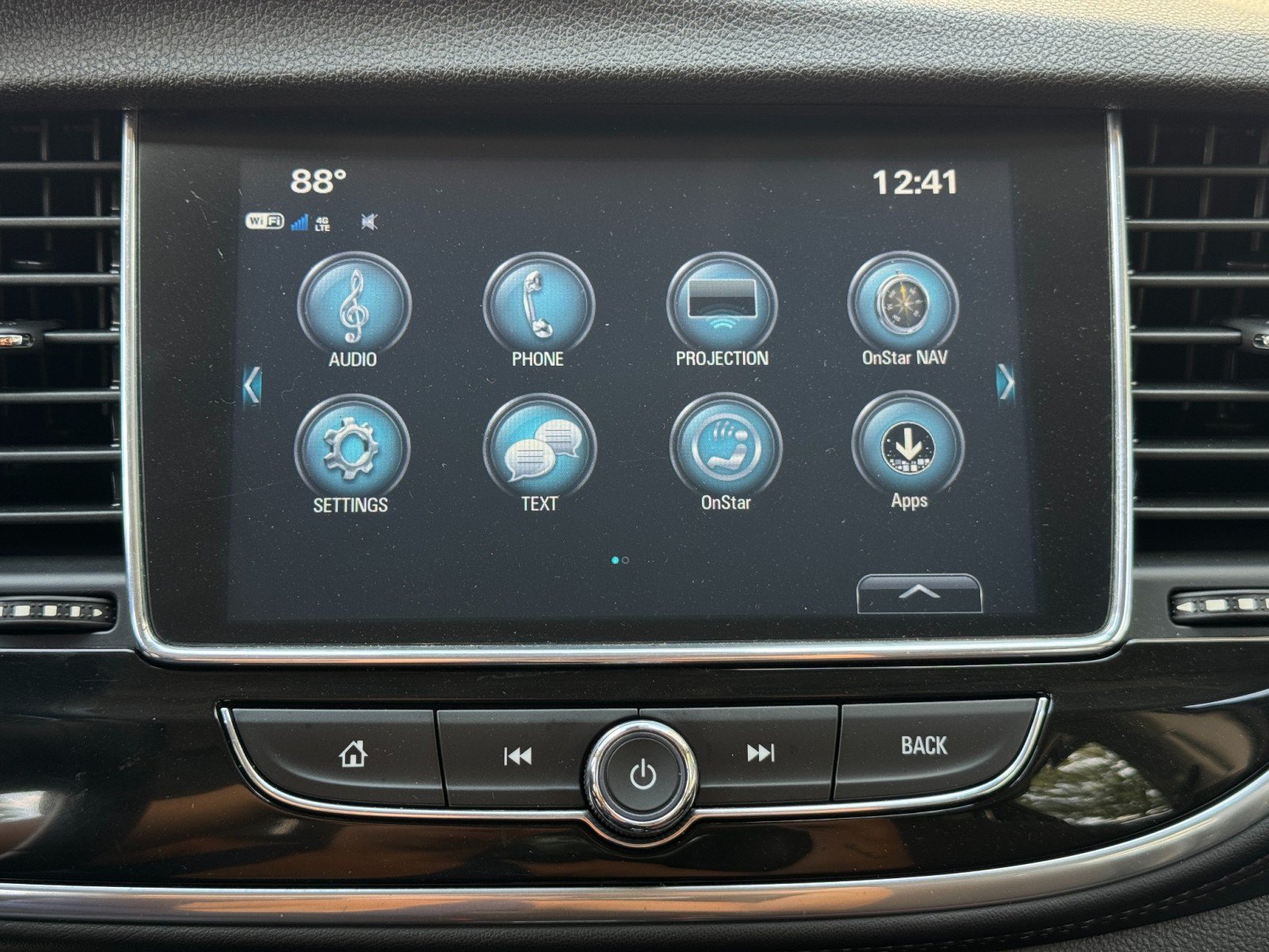 Used 2020 Buick Encore Preferred w/ Safety Package FWD image 22