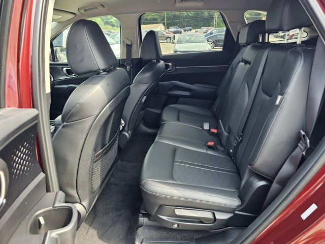 Used 2025 Kia Sorento S FWD image 31