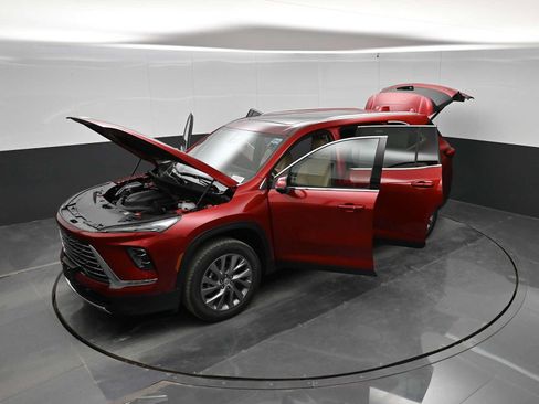 New 2026 Buick Enclave Preferred w/ Power Package AWD/4WD image 40