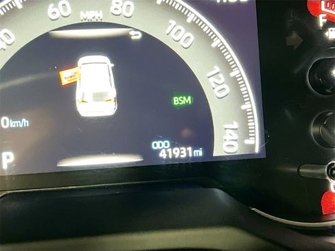 Used 2023 Toyota RAV4 LE image 12