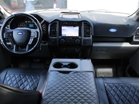 Used 2019 Ford F150 XLT AWD/4WD image 13