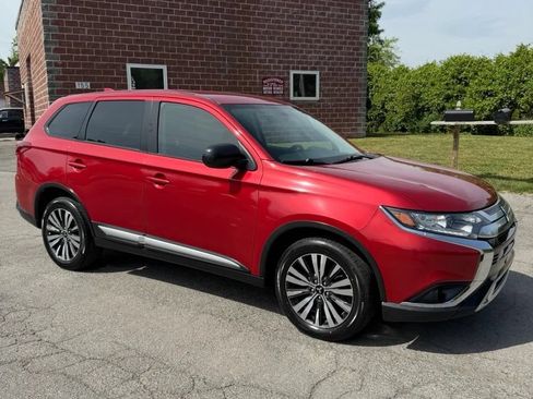 Used 2019 Mitsubishi Outlander ES AWD/4WD image 13