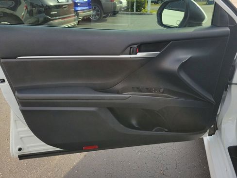 Used 2023 Toyota Camry LE image 20